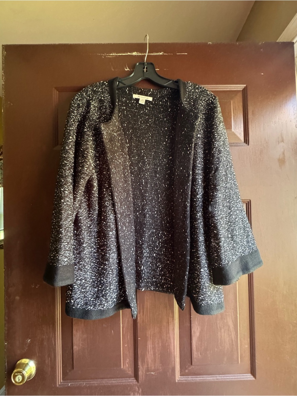 JM Collection Black/White 3/4 sleeve with embellished front size XL